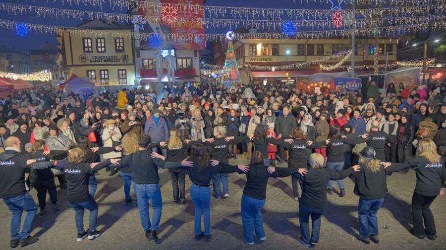 aa5602d9 282f 413d b6fc 25e302675f09