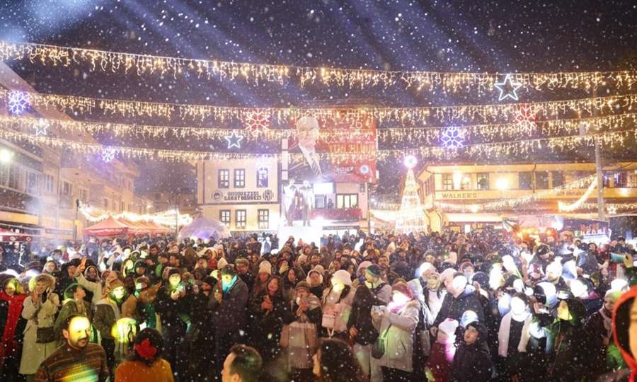 Odunpazarı’nda yeni yıl etkinliği yüz binleri buluşturdu