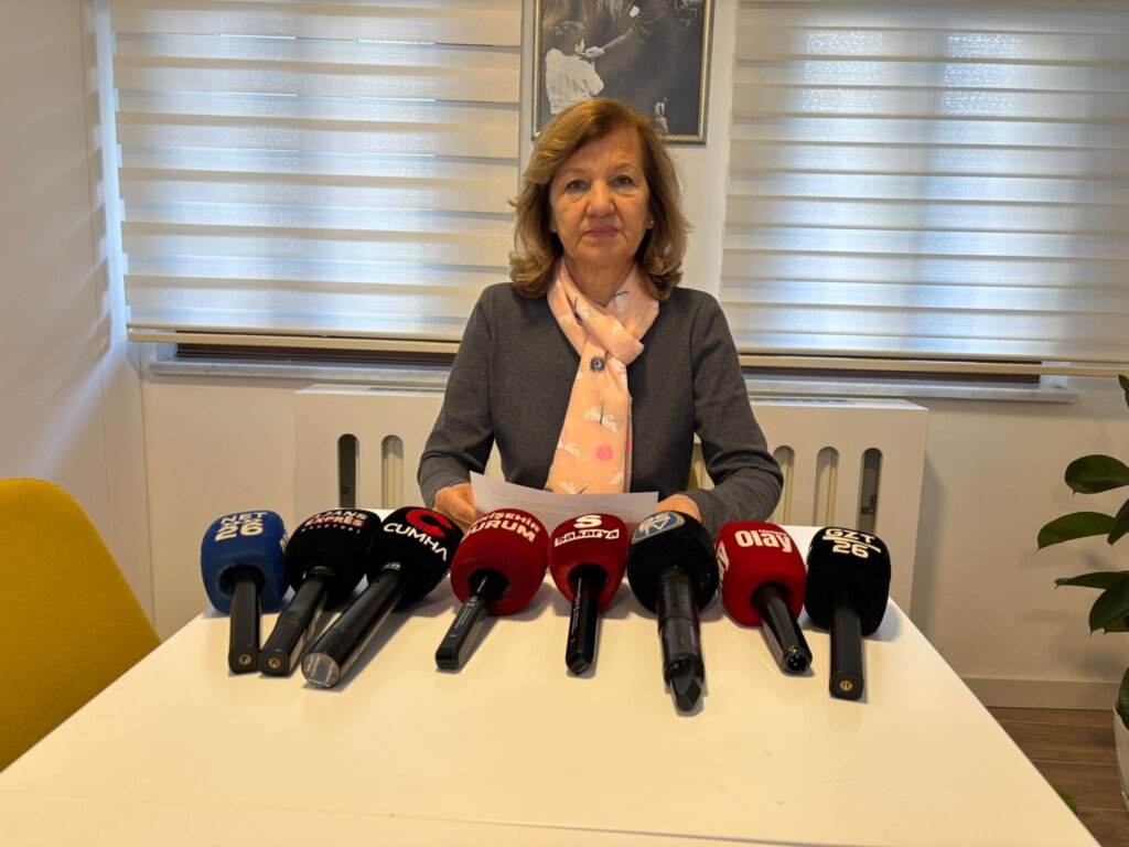 Sevgi Akmen: “Eğitim alanında yaşanan çok boyutlu sorunlara karşın ülke yönetiminin konulara duyarsız kaldığı bir yılı daha geride bıraktık”