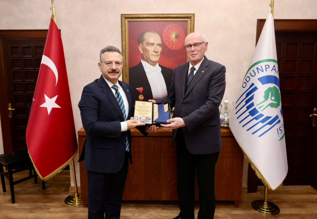 Vali Aksoy’dan Başkan Kurt’a veda ziyareti