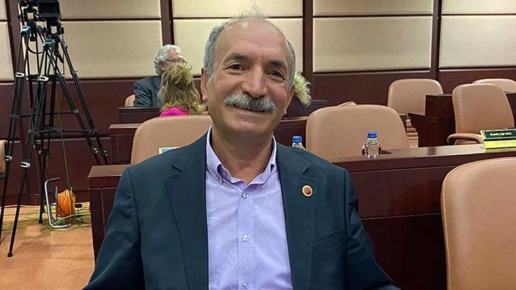 Ali Haydar Çelik: “Nebi Hatipoğlu sen önce tarlalarını bağışla Eskişehirspor’a”