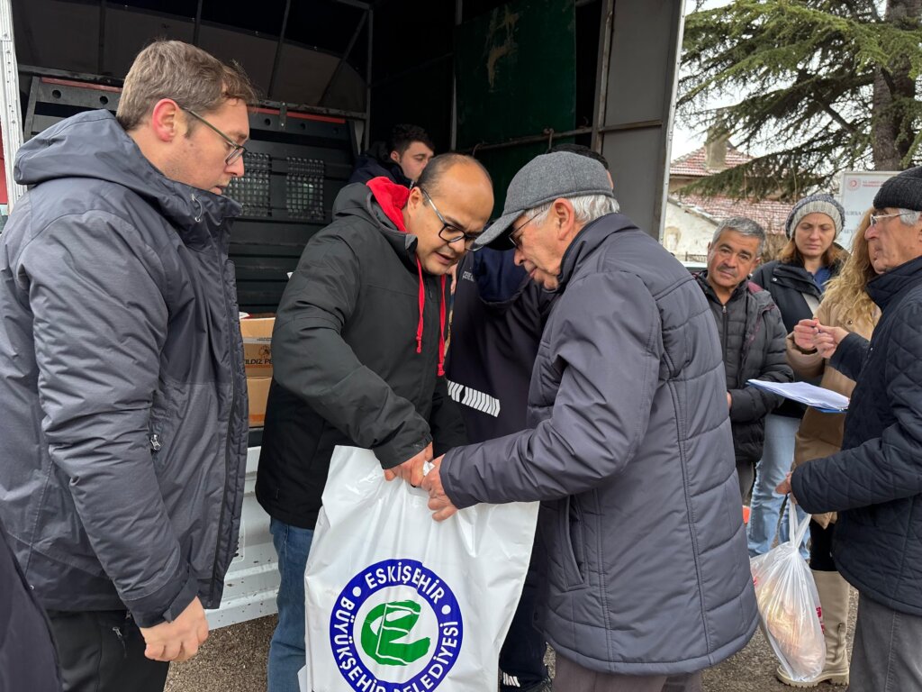 Büyükşehir’den üreticilere destek