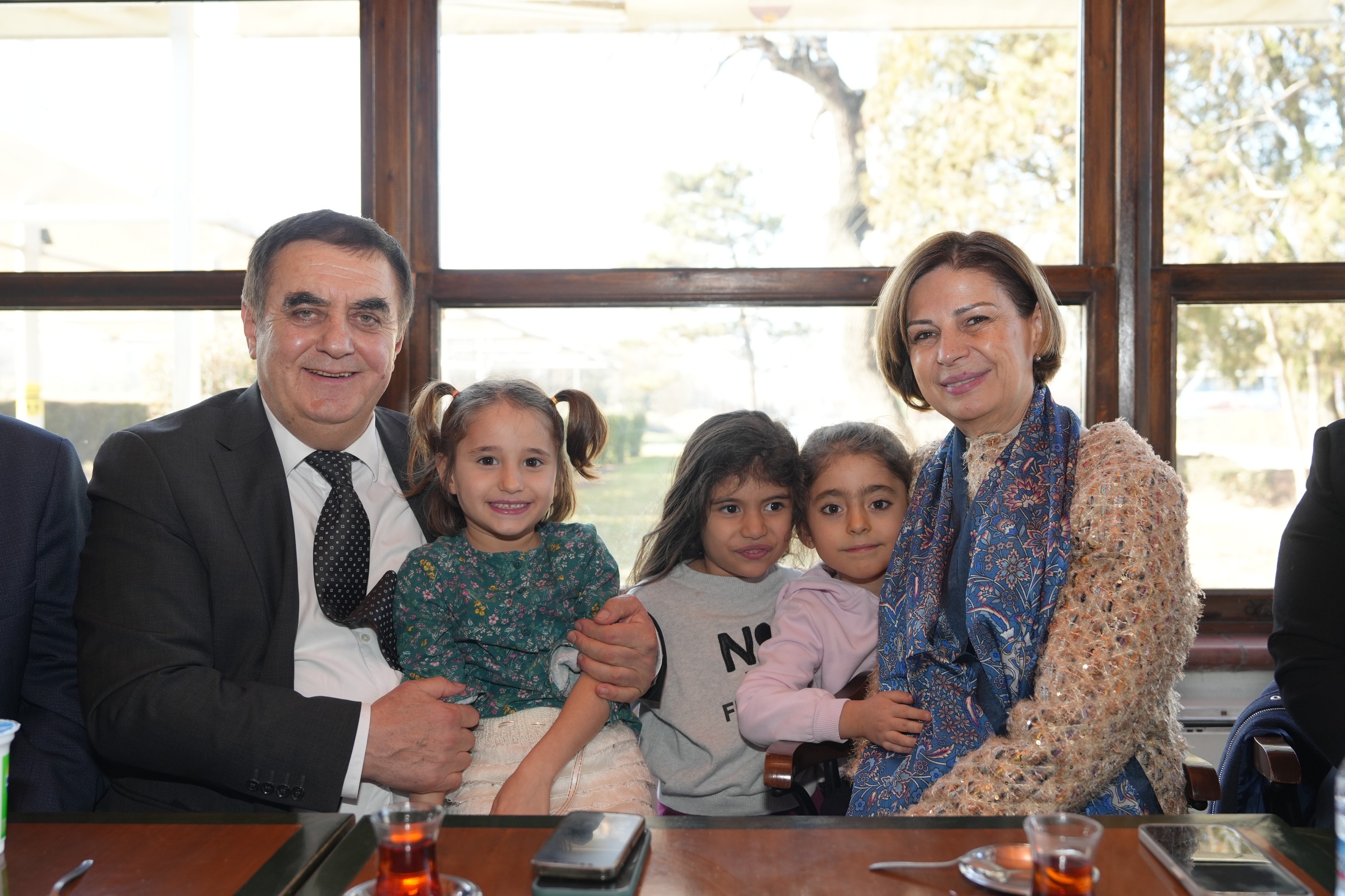 Başkan Ünlüce, Mahmudiyeli kadınlarla buluştu