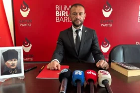Hasan Demir’den Fatih Erbakan’a tepki: “Milletin dini duyguları üzerinden politika üretmek kime ne kazandıracak?”