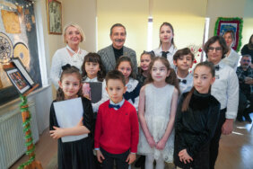 Eskişehir’de minikler yeni yıl konseriyle hünerlerini sergilediler