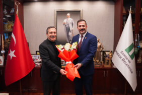 Başkan Ataç, CHP Eskişehir İl Başkanı Talat Yalaz ve İl Yönetimini ağırladı