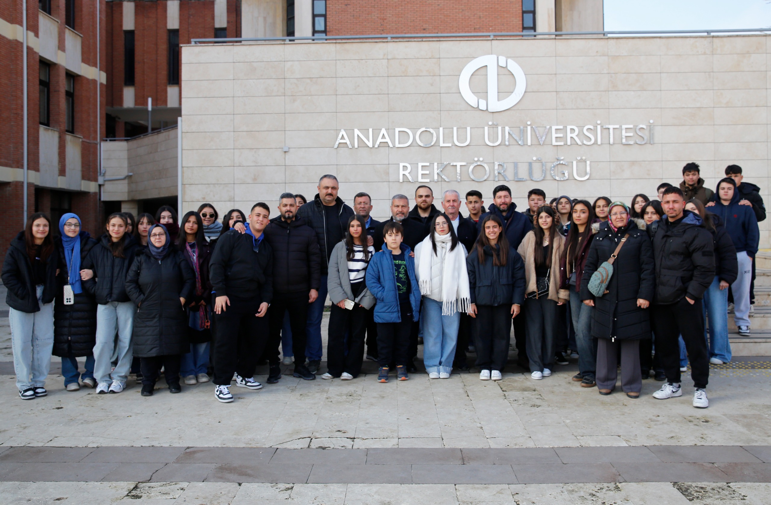 Anadolu Üniversitesi 2025’te 27 bin aday öğrenciyi Eskişehir de ağırladı