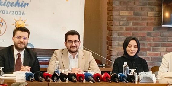 AK Gençlik Eskişehir de Genç Basın Mensupları ile Buluştu