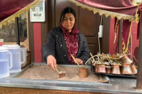 odunpazarı’nda kumda kahveye yoğun ilgi