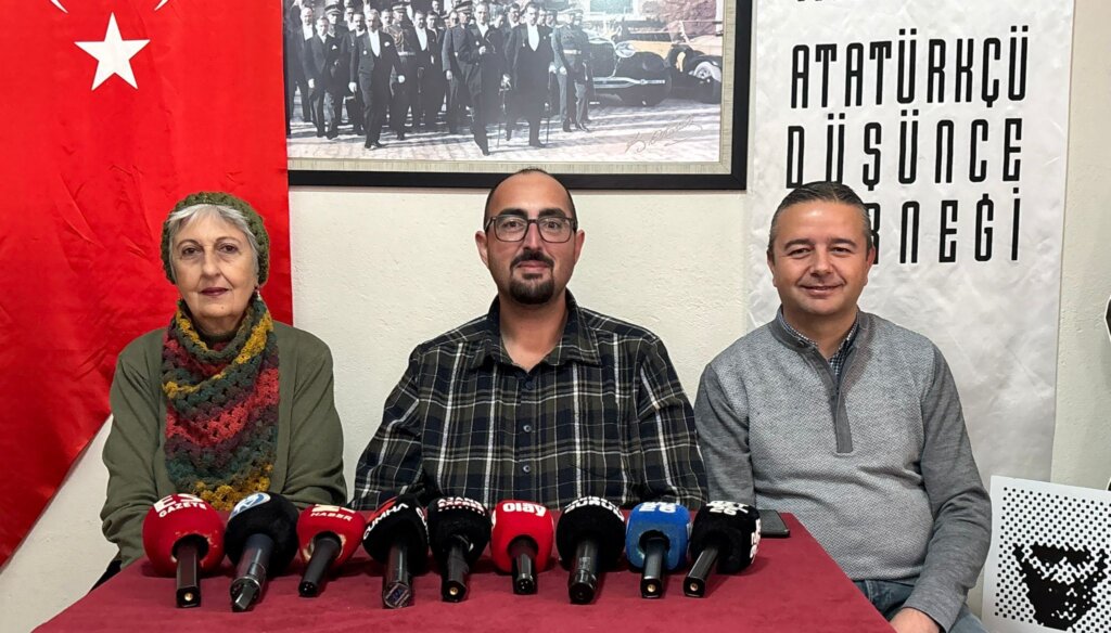 ADD Eskişehir’den gazetecilere 10 Ocak jesti