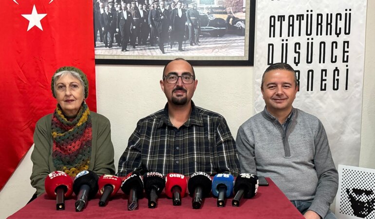 ADD Eskişehir’den gazetecilere 10 Ocak jesti