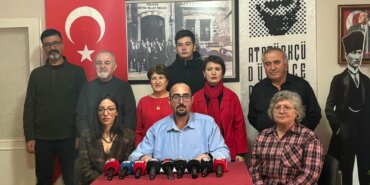 Atatürkçü Düşünce Derneği Eskişehir Şubesi’nden ilkokulda karnelerden Atatürk’ün kaldırılmasına ilişkin tepki