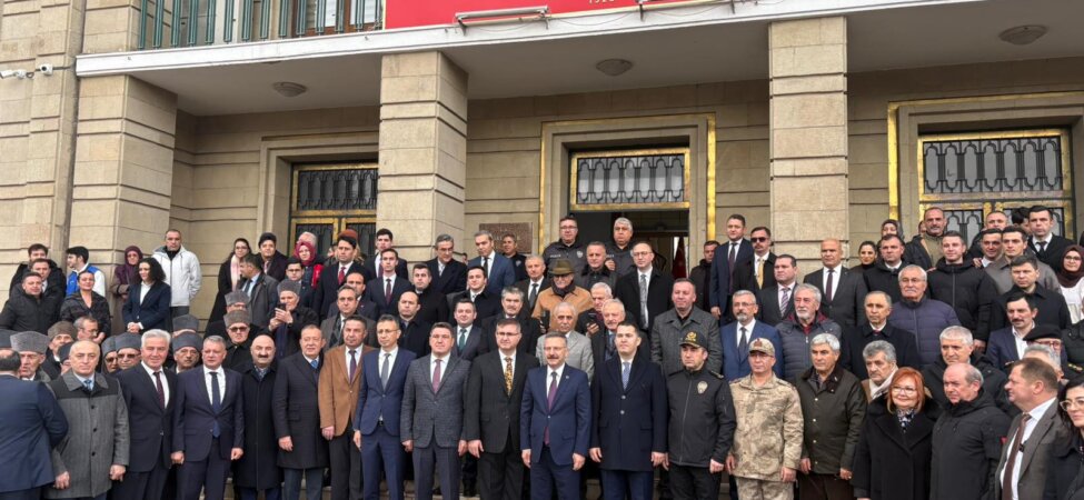 Vali Hüseyin Aksoy Eskişehir’e veda etti