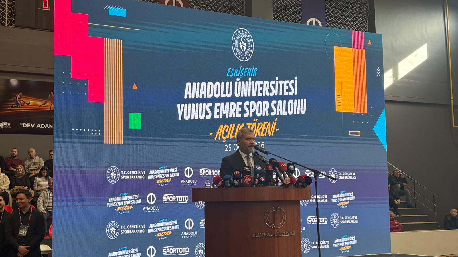 Yusuf Adıgüzel, Anadolu Üniversitesi yeni spor salonu açılışında konuştu