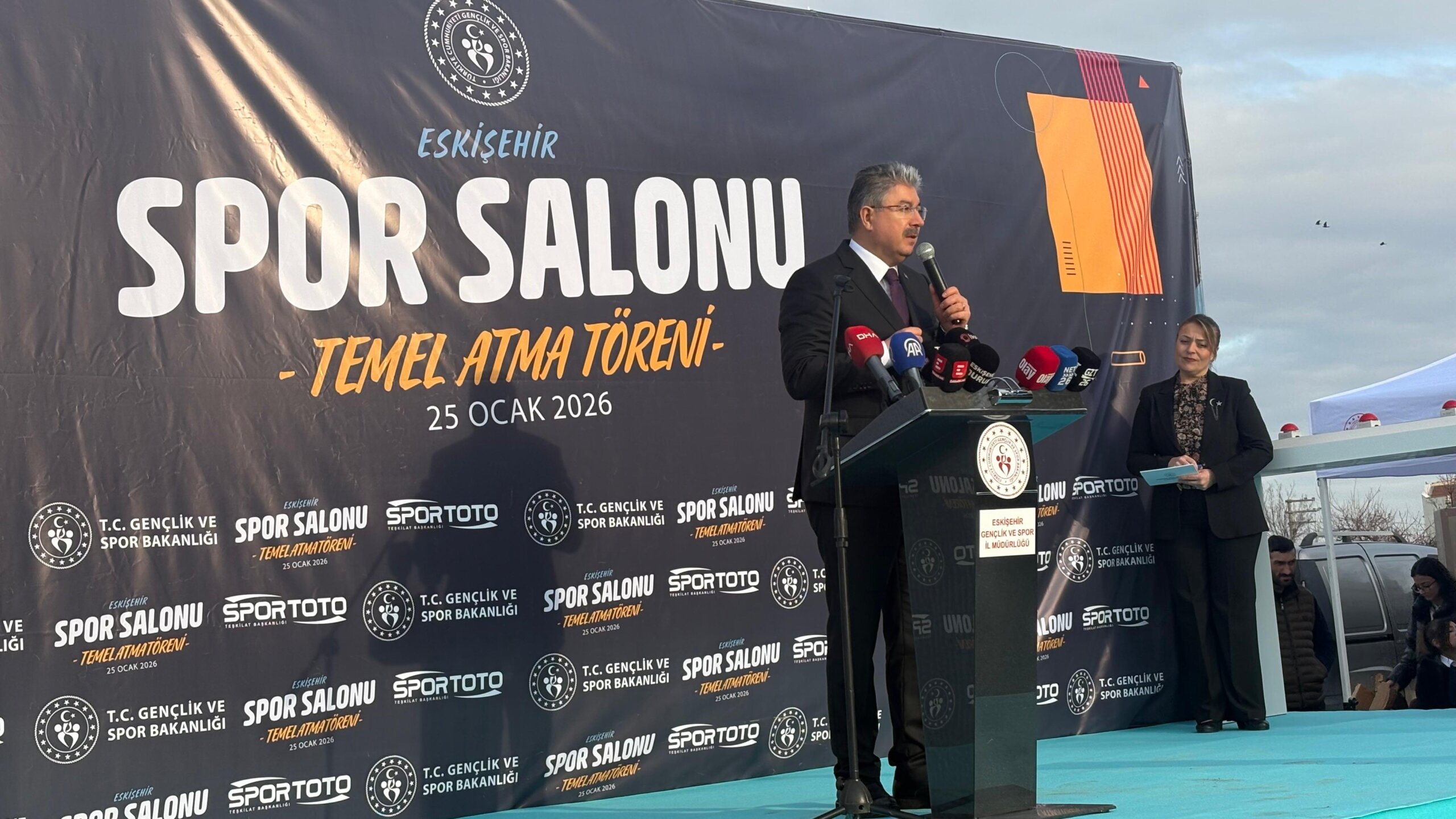 Çankaya Kapalı Spor Salonu’nun temel atma töreninde Vali Yılmaz konuştu
