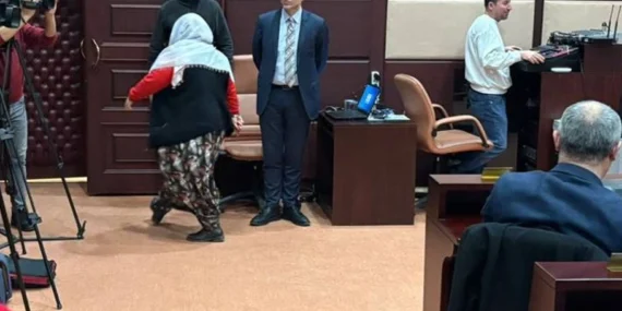 Eskişehir Büyükşehir Meclisi’nde Yeşiltepe gerginliği: Zeynep Güneş Akgün salonu terk etti