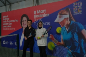 Eskişehir’de halk et’e yoğun ilgi: vatandaş yağmur altında bekledi 3 thumbnail