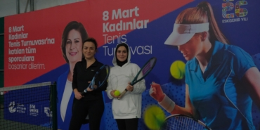 Büyükşehir’den 8 mart’a özel tenis turnuvası 105 8 mart’a özel teni̇s turnuvasi büyük bi̇r heyecanla başladi (1)