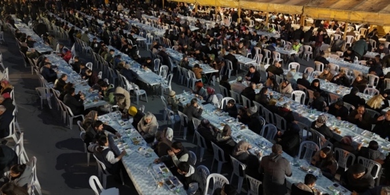 Büyükşehir belediyesi ramazan bereketini paylaşmaya devam ediyor 11 büyükşehi̇r ramazan bereketi̇ni̇ paylaşiyor (13)