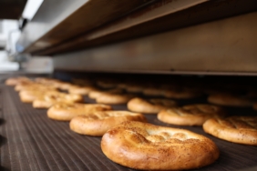 Eskişehir’de ramazan sofraları halk ekmek’le bereketleniyor 57 halk pi̇de bu ramazan da güvenle sofralarda (6)