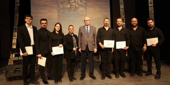 Hasan hüseyin korkmazgil eskişehir'de şiirlerle ve ezgilerle anıldı 16 hasan hüseyin korkmazgil odunpazarı’nda şiirlerle ve ezgilerle anıldı (14)