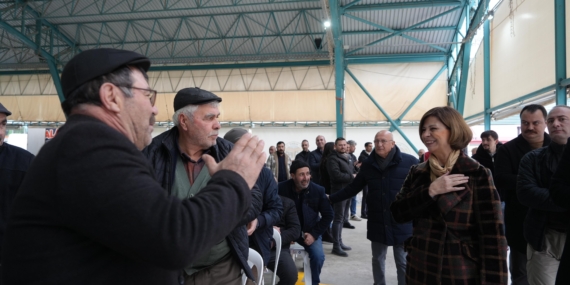 İnönü’de 133 üreticiye 10 bin 824 kilogram mineral blok dağıtıldı 18 i̇nönü’de üreti̇ci̇ye mi̇neral blok desteği̇ (8)