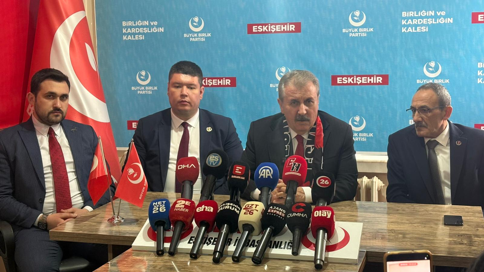 Büyük birlik partisi genel başkanı mustafa destici eskişehir’de konuştu 2 whatsapp image 2026-02-16 at 14.07.04