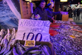 Eskişehir’de soğuk havalarla birlikte bardak bardak satılıyor 2 thumbnail