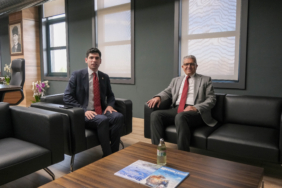 Eskişehir’de halk et’e yoğun ilgi: vatandaş yağmur altında bekledi 1 thumbnail