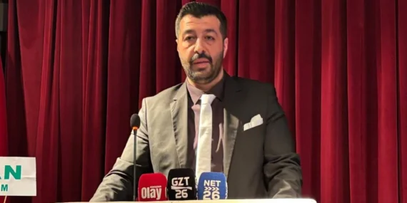 Akın Yüksel: “Ben bu odayı koltuk için değil, esnaf için yönettim”