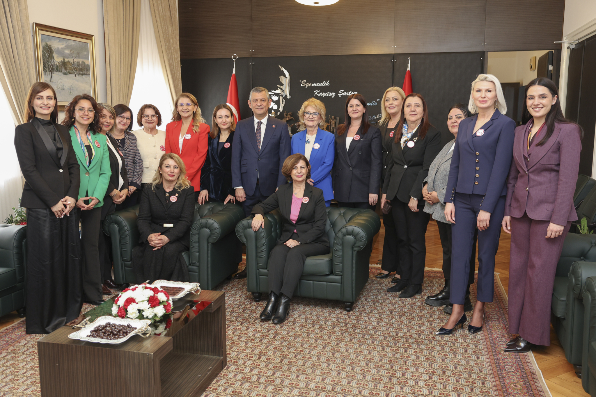 Ayşe ünlüce ankara’da: medeni kanun’un 100. Yılında kritik temaslar 16 ayse-unluce-anitkabir-ziyareti-turk-medeni-kanunu-100-yili