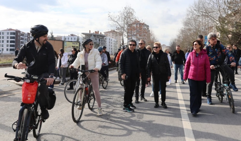 Eskişehir'de "arabasız pazar" uygulaması devam ediyor 41 big-12339-1-2026-01-26-1769421068_0