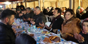 eskişehir-büyükşehir-belediyesi-ve-sivrihisar-belediyesi-ortak-iftar-programı