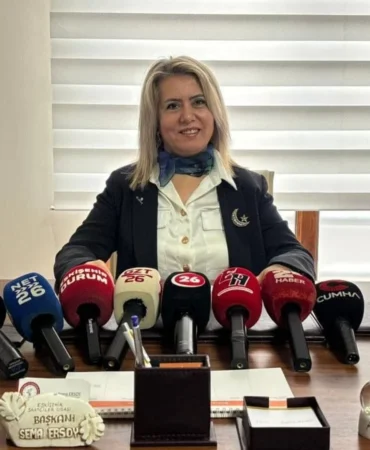 eskisehir-saatciler-odasi-baskani-sema-ersoy-koltuk-icin-degil-esnafin-emegi-icin-geldik