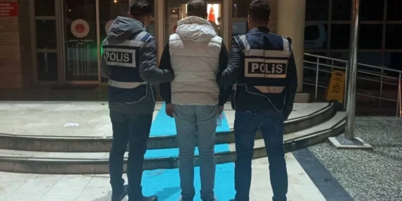 eskisehirde-her-yerde-aranan-sahis-yakayi-ele-verdi-cezaevine-gonderildi (1)