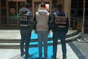 Eskişehir’de 1 haftada 124 aranan şahıs yakalandı 44 eskisehirde-her-yerde-aranan-sahis-yakayi-ele-verdi-cezaevine-gonderildi (2)