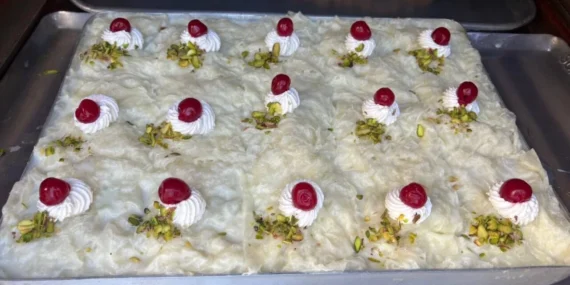 eskisehirde-ramazan-tatlisi-tezgahlarda-en-dusuk-fiyat-400-tl