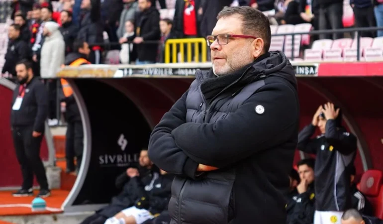 eskisehirspor-teknik-direktoru-hakan-sapci-acikladi-maalesef-bu-durum-bizi-olumsuz-etkiliyor