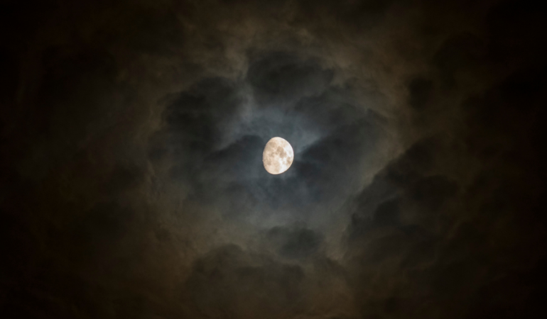 Ay’ın bilinmeyen yüzü ilk kez insan gözüyle incelenecek 43 haber-görseli (60)