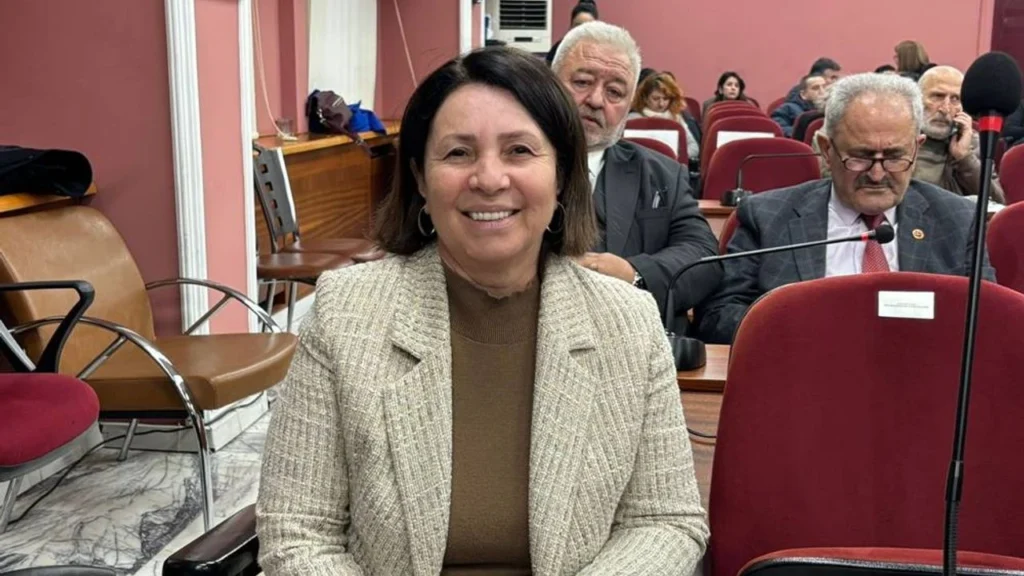 Hatice Kaya’dan deprem bölgesindeki yeniden inşa sürecine ilişkin açıklama