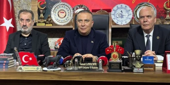 mhp-genel-baskan-yardimcisi-izzet-ulvi-yonter-eskisehirde-konustu-artik-buna-yeter-diyoruz