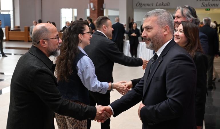 anadolu üniversitesi’nde bayram sevinci 1