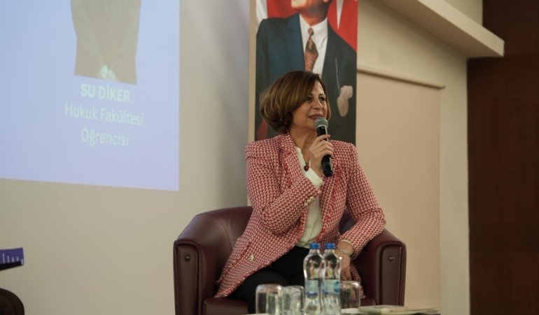 başkan ünlüce genç hukukçulara tecrübeleri̇ni̇ anlatti (5)