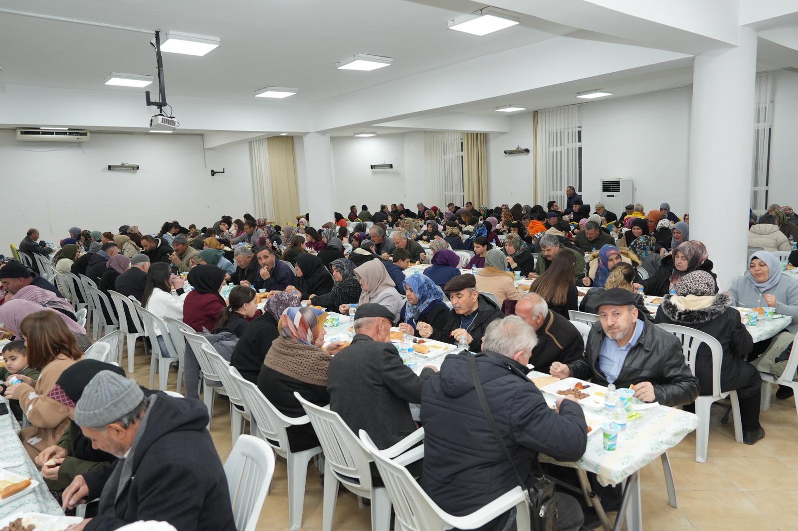 BÜYÜKŞEHİR İFTAR DAVETLERİNE DEVAM EDİYOR (7)