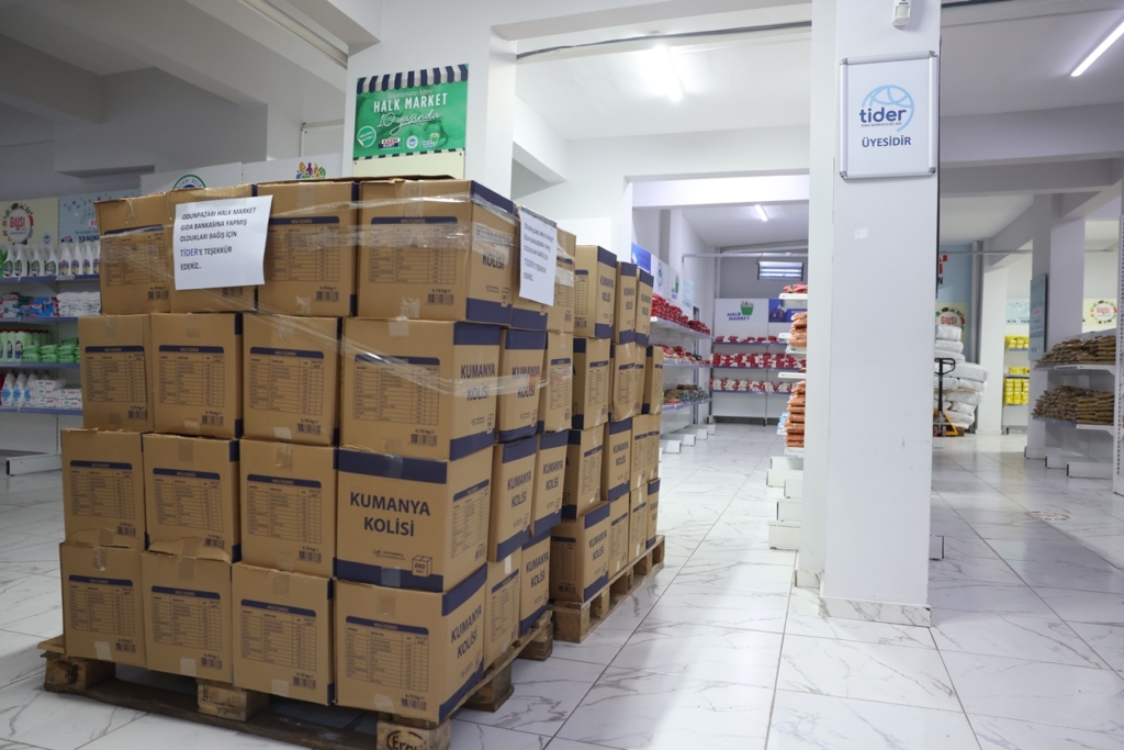 ihtiyac sahiplerinin tercihi halk market 3