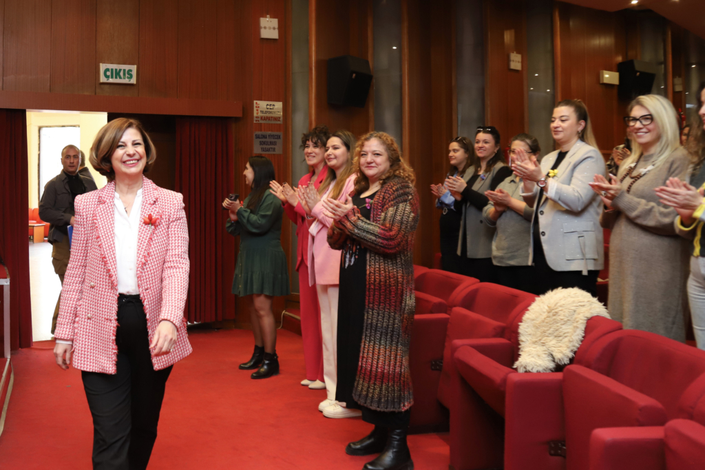 kadinlarin emegi sehrin her kosesinde 3