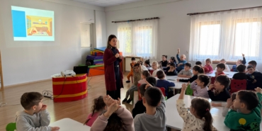 mi̇ni̇kler depreme karşi bi̇li̇nçleni̇yor (2)