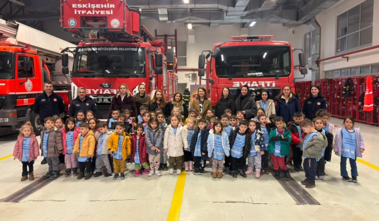 mi̇ni̇kler hem öğrendi̇ler hem eğlendi̇ler (1)