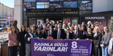 chp-eskisehir-il-baskani-avukat-talat-yalaz-8-mart-basin-aciklamasi