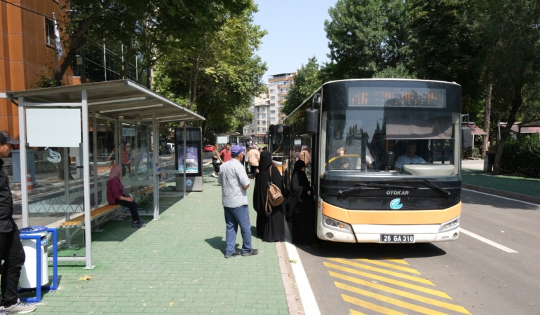 eskisehir-buyuksehir-belediyesi-bayramda-ucretsiz-ulasim-tramvay-otobus